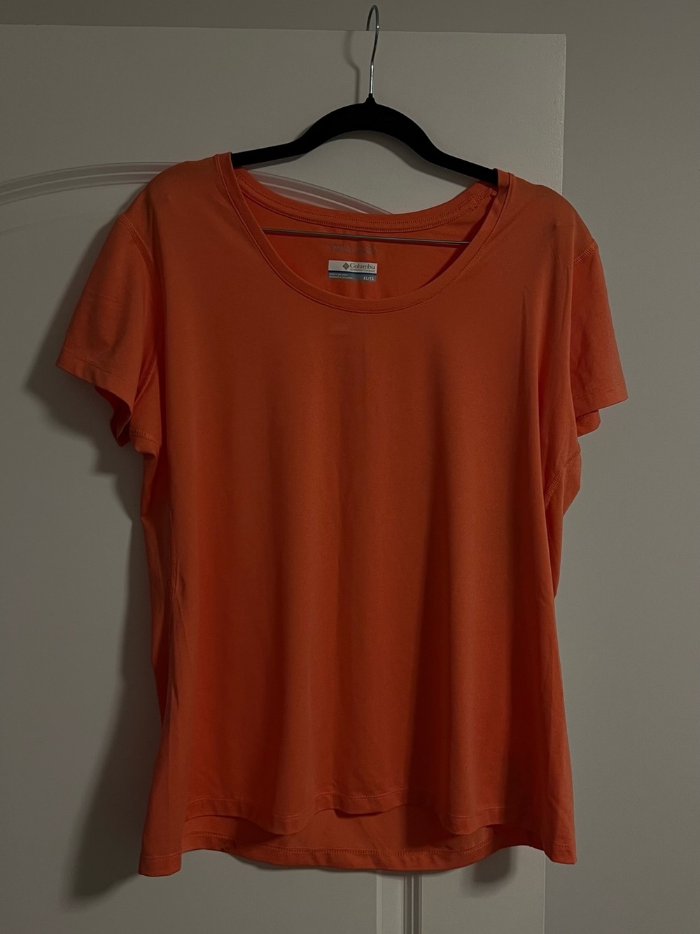 Columbia Women’s Short Sleeve Scoop Neck Tee - Bright Orange